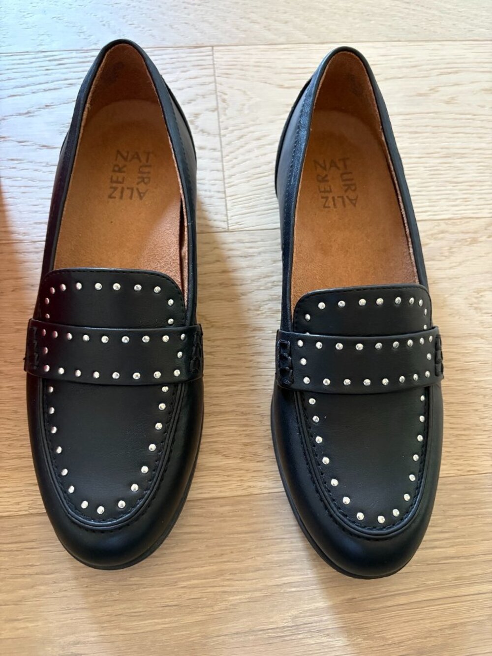 Naturalizer Loafers Black with Accents NWT